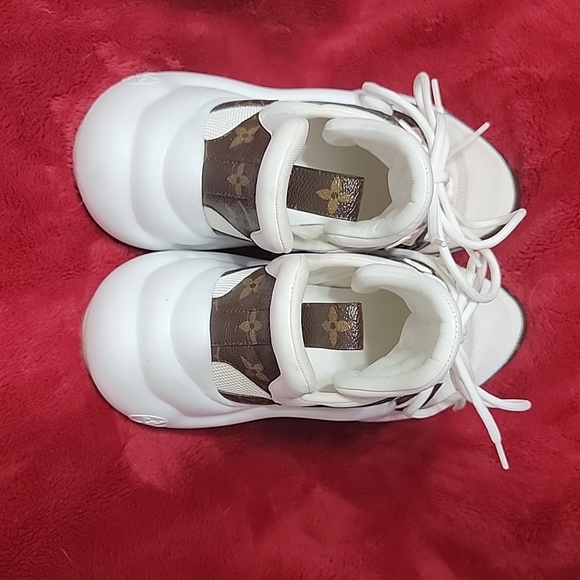 Louis Vuitton Archlight Sneaker - Picture 2 of 9